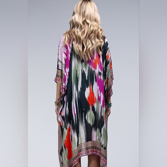 Artistic Vibrant Ethnic Print Kimono - Detailed Border - Lightweight & Silky - Picture 4 of 5